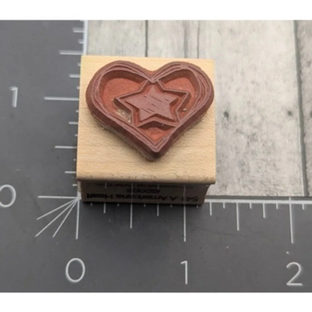 Embossing Arts Americana Heart 541A Rubber Stamp Wood #i30